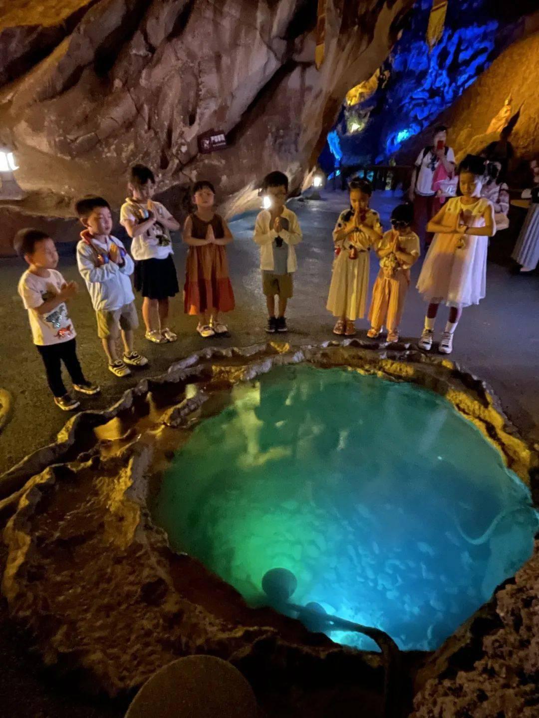悬崖跳水运动